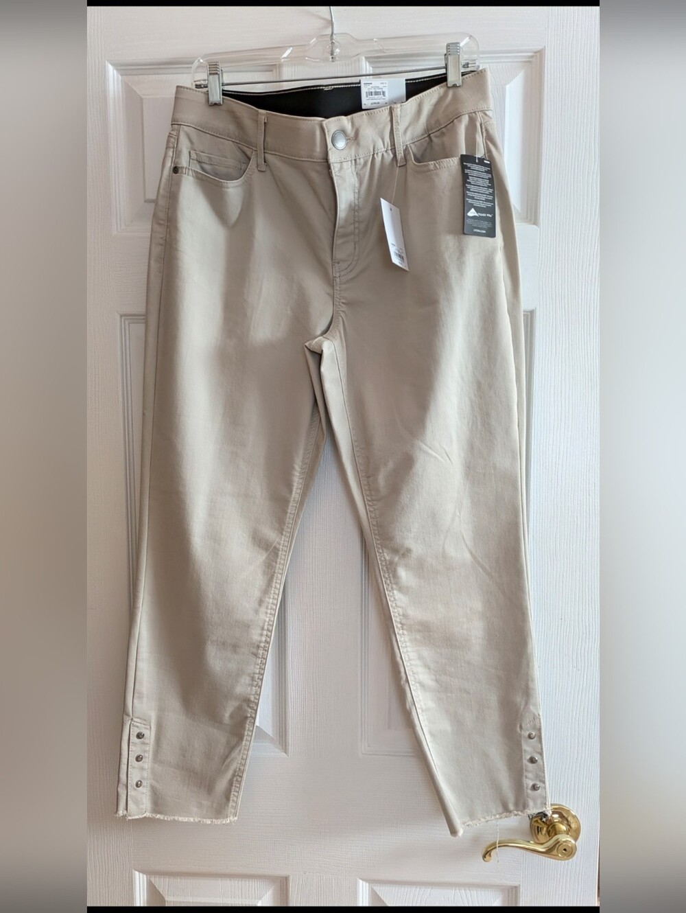 Croft & Barrow Women's Size 12 Color Beige